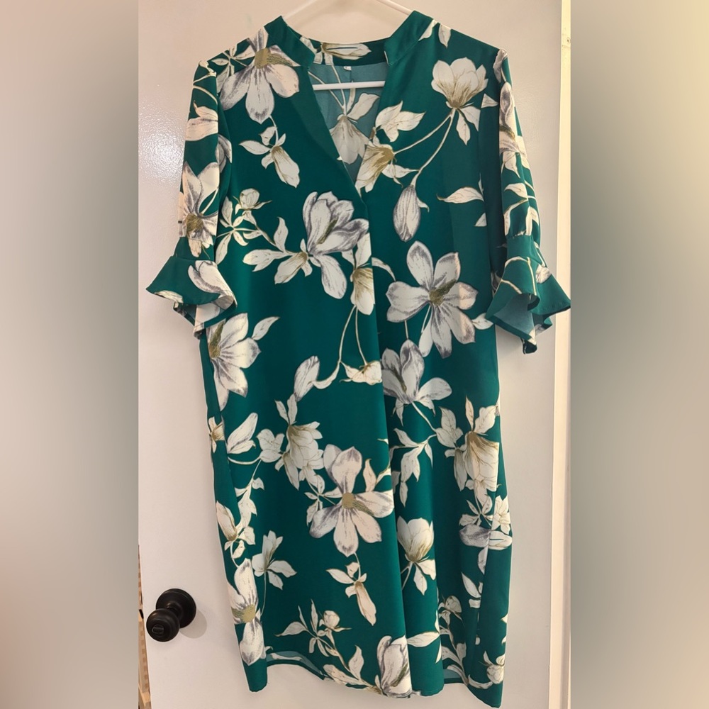 QACOHU Summer Dress V Neck- Large
